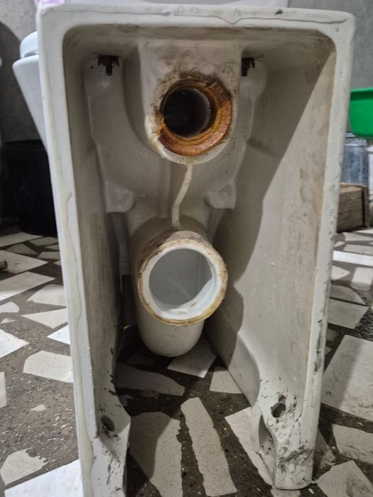Бу Унитаз  стройкаға чаша генуя