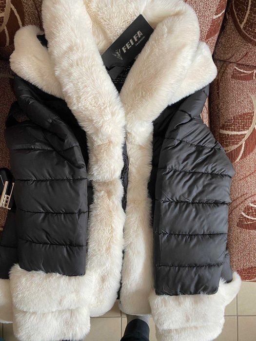 Женско яке марка FEIFA