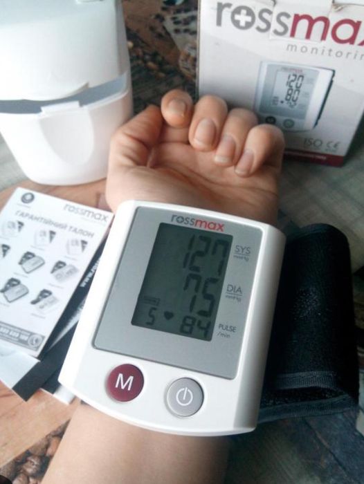 Электронный тонометр Rossmax