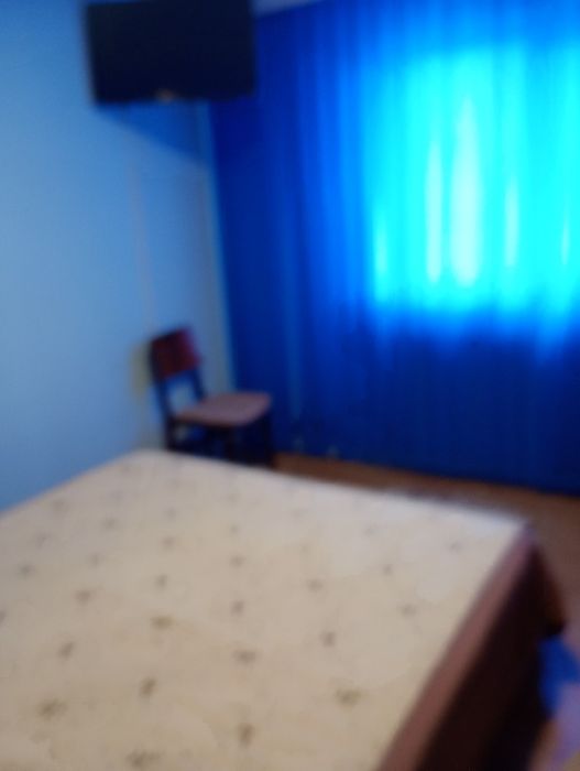 Închiriez o camera la apartament Pitesti