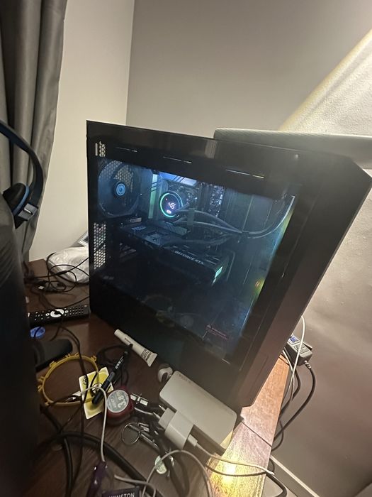 Продам компьютер новый срочно