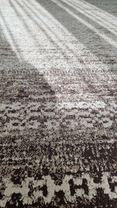 Килим голям бежово кафяв