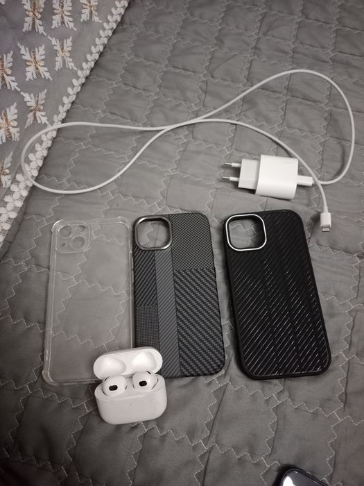 iPhone 13.   128гб