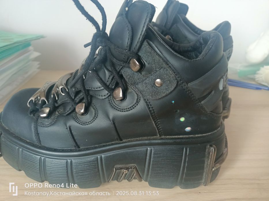 Кроссовки New Rock