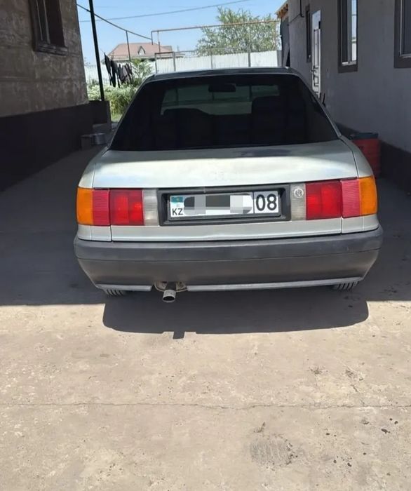 Audi 80 b3               .