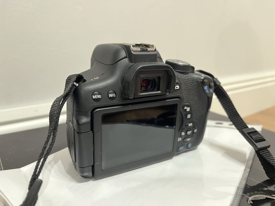 Canon EOS 750D - Топ състояние
