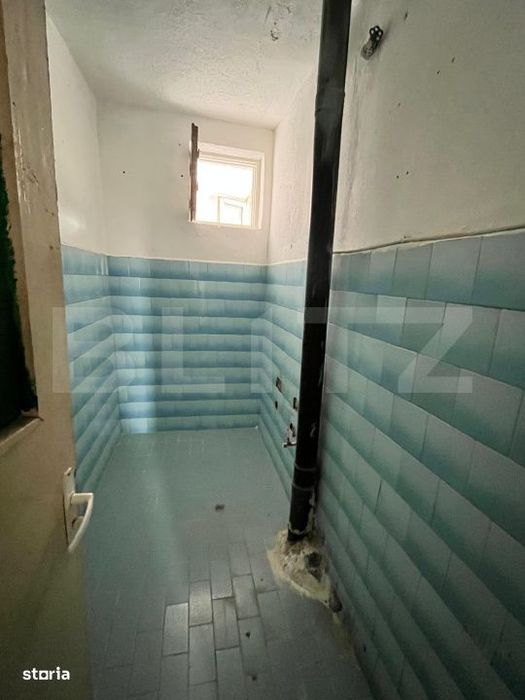 Apartament cu 4 camere, etaj 3, zona Sensul Vechi