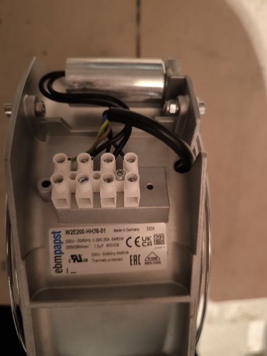 Vând ventilator axial AC