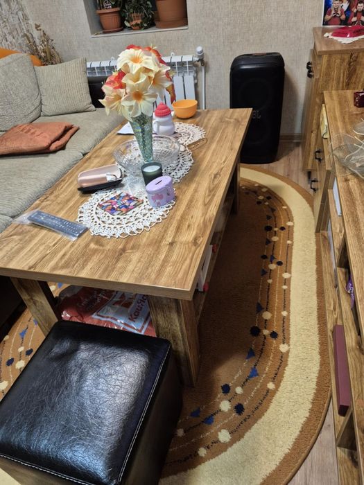 Холна маса в добро състояние