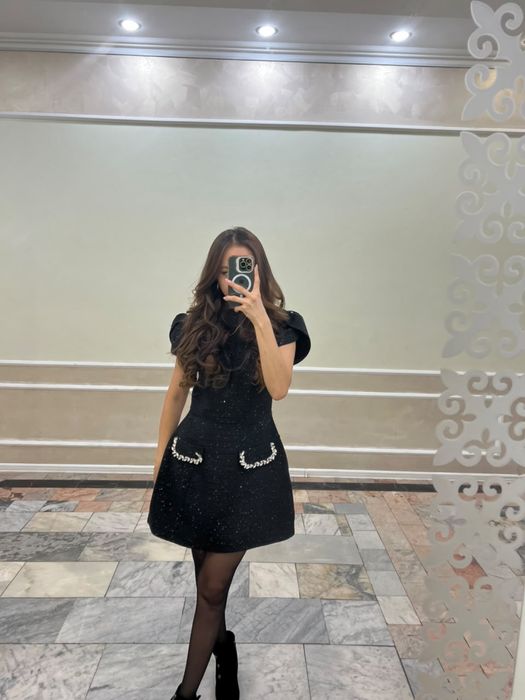 Продам платье брала недавно
