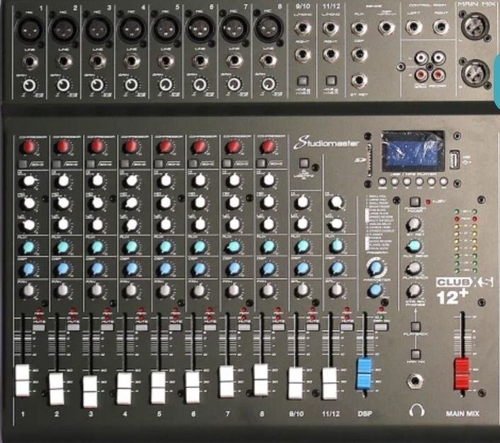 Vand mixer audio Studiomaster CLUB XS12+