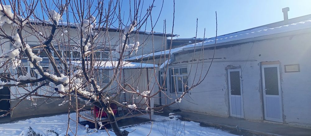 Учтепа туман Ўрикзор мавзесида уй сотилади