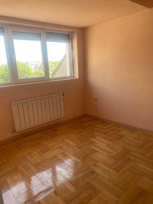 Дава се под наем Мезонет в Варна, Окръжна болница - 130 кв.м за 159000 € - Снимка #2