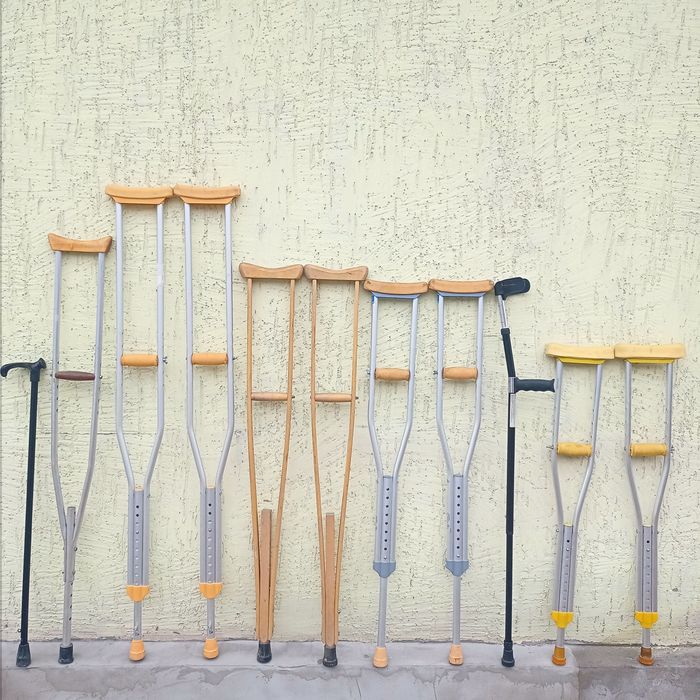 Продам костыли ходунки