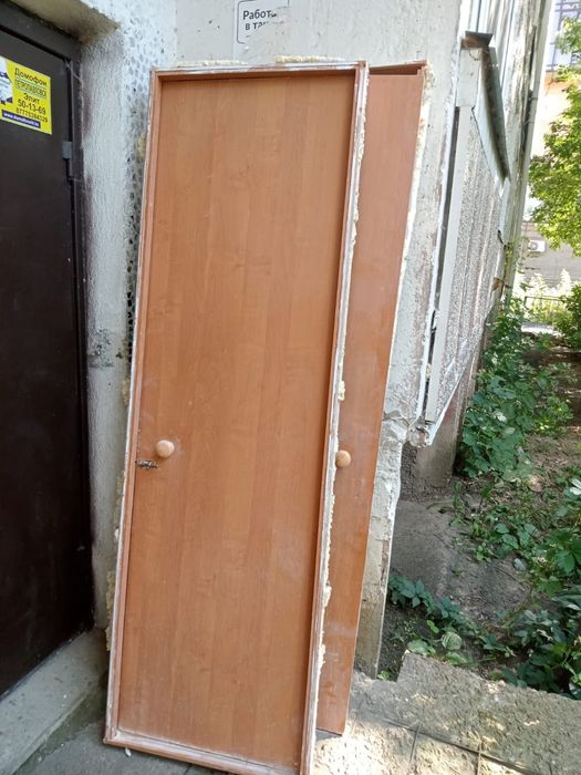 Продам межкомнатные двери