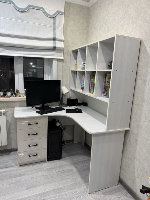 Продам мебель в детскую