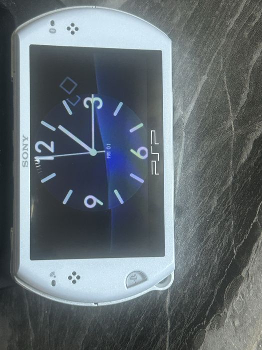 Sony playstation portable PSP go