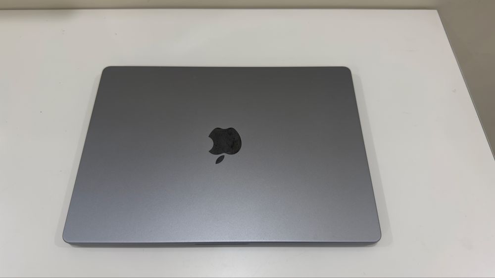 Macbook Pro 14 M1 Pro 512gb