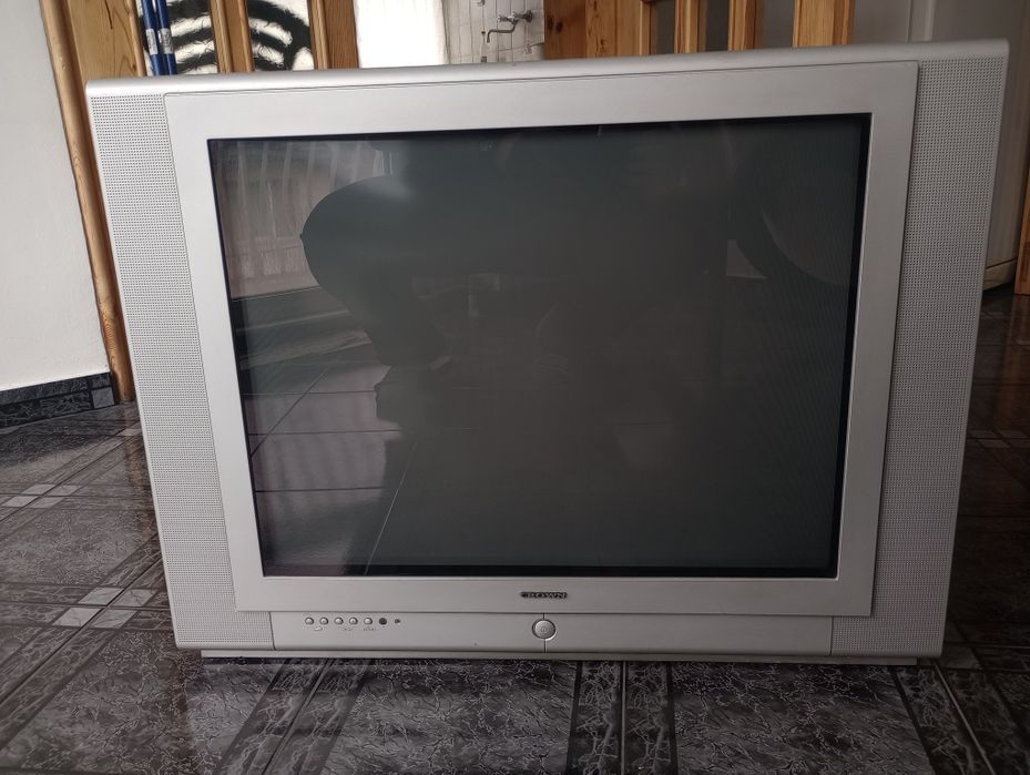 Продавам TV CROWN-29 инча