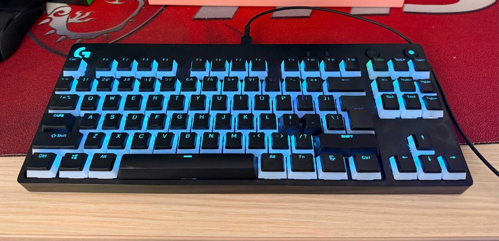 Tastatura Logitech G Pro