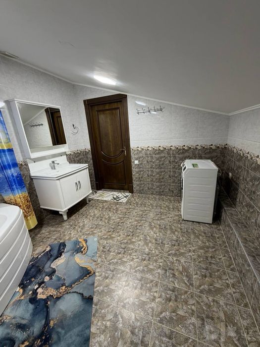 4-xonali kvartira sotiladi
