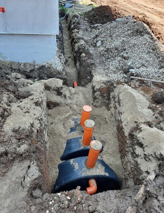 Servicii Miniexcavator - Fose septice, Canalizări, Branșamente Apă