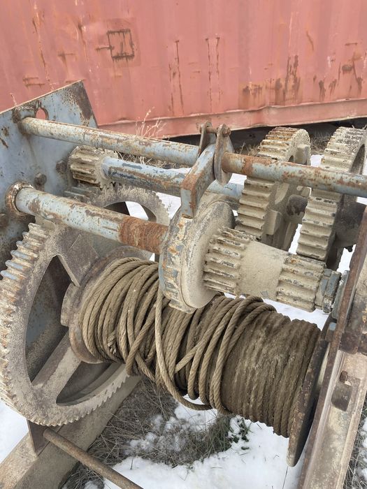 Лебедка для всяких работ