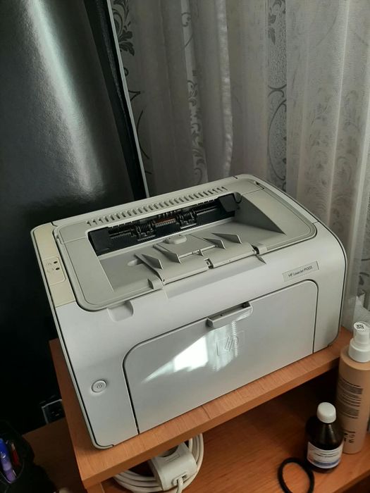 Лазерный принтер HP LaserJet P1005