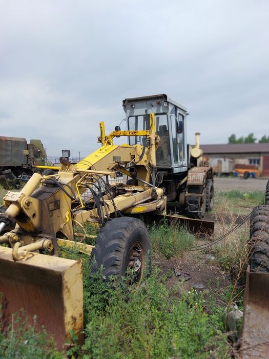 Продам Автогрейдер дз98 Б тяжелый
