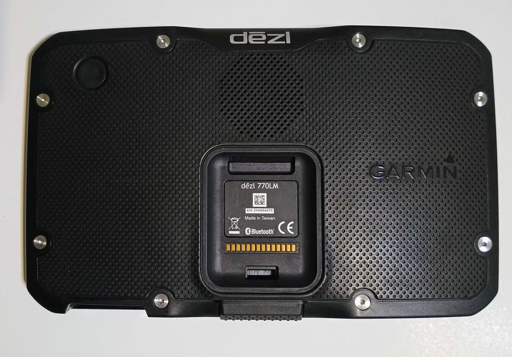 Професионална навигация за камион GARMIN DEZL 770 LM - 7 инча