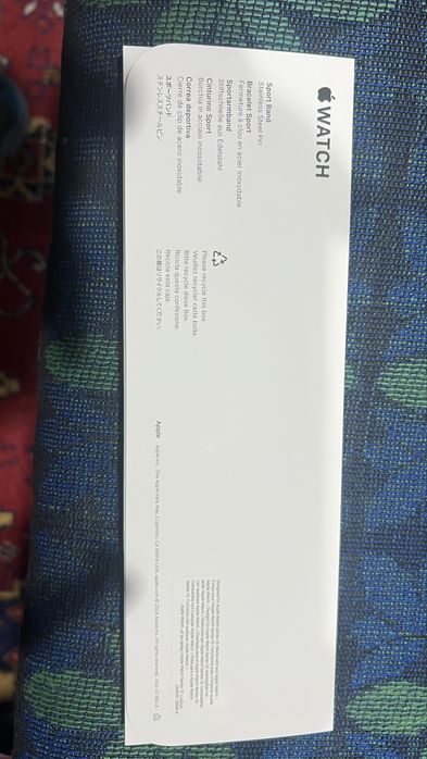 Чисто нова ,запечатана оригинална, Apple watch Sport loop каишка.