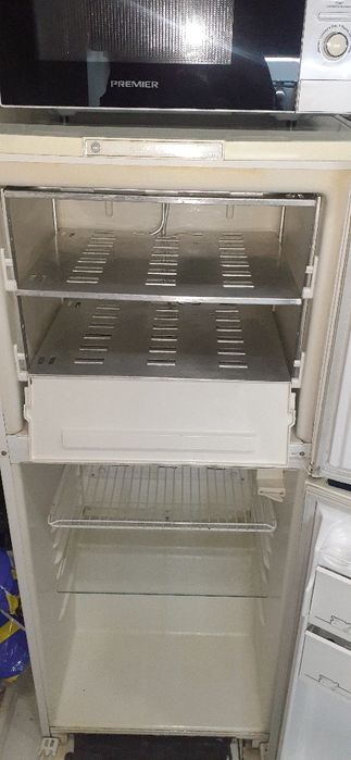 Холодильник Бирюса