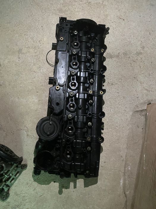 Двигателят се продава на части налични