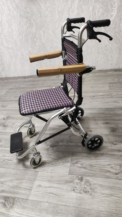 Инвалидная коляска