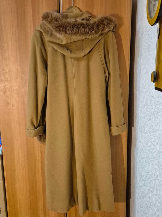 Palton dama, lana, brand Luba, fabricat in Romania, L-XL, impecabil
