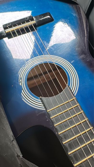 Гитара суперскаяяяя недорогая