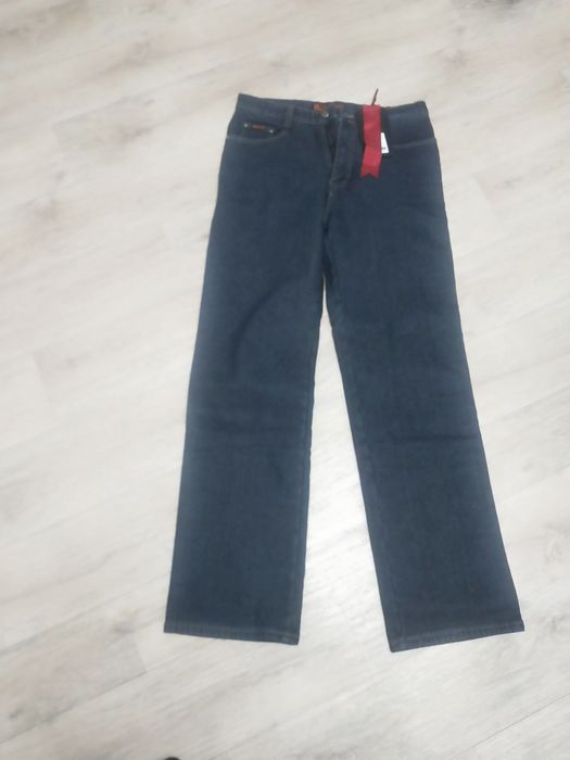 Продам зимние джинсы