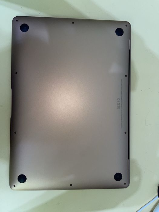 MacBook в хорошом состоянии