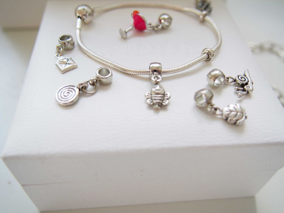 Талисмани за гривни  Pandora ME