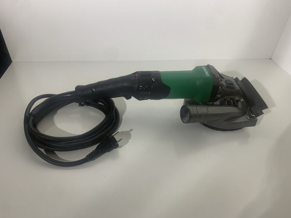 Hikoki slefuitor de beton