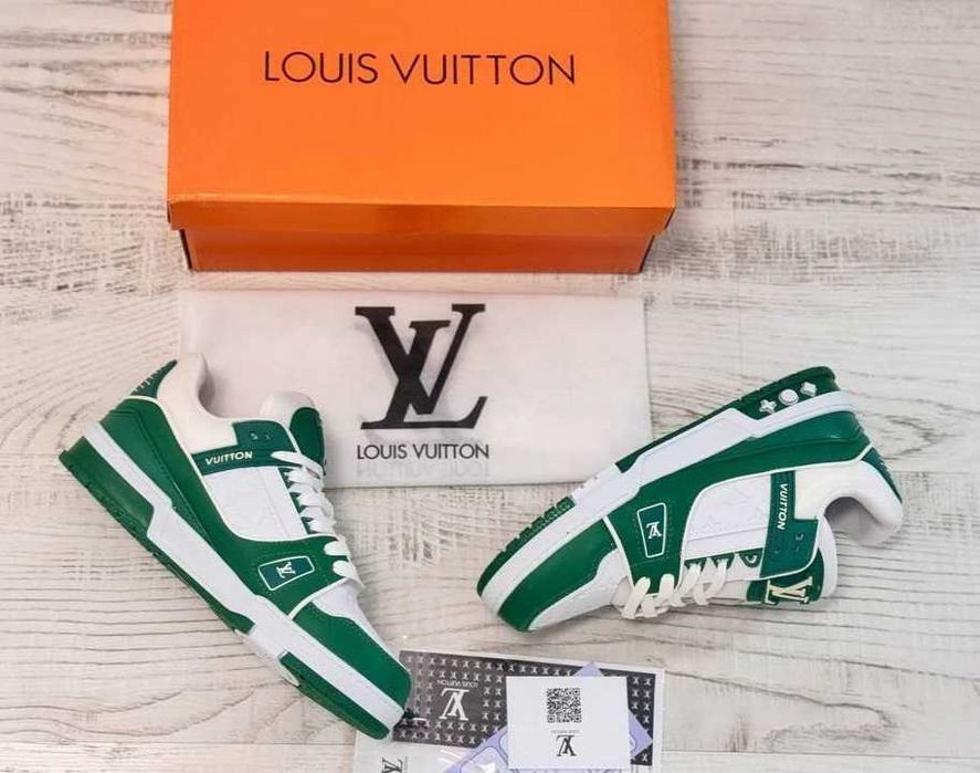 Adidasi pentru adulti