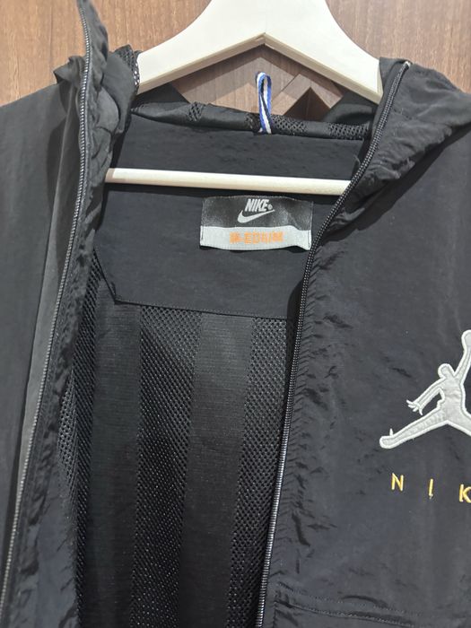 Яке ветровка JORDAN