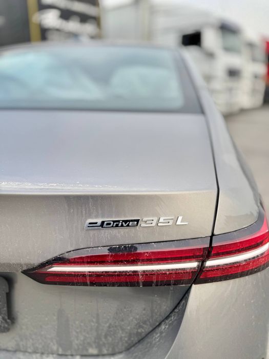 **Bmw i5 35L full 2025
2025/07
Yengi bez probeg
Tamojnida
Pirelli vses