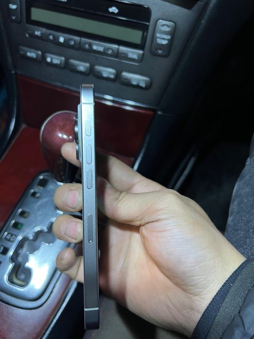 IPhone 15 pro хорошем состояние