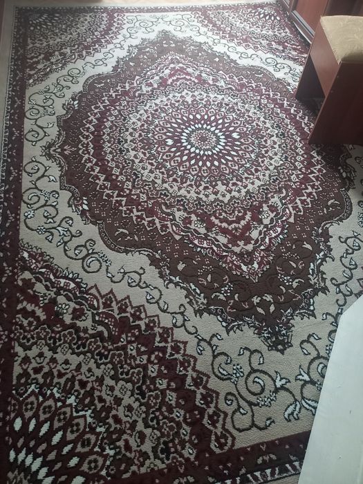 Продам ковры без дефектов