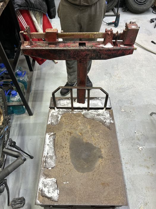 Продам весы в хорошем состоянии 500кг