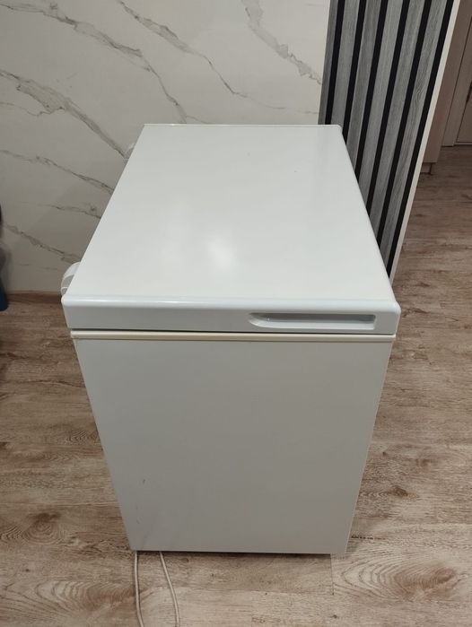 Продам морозильник Бирюса