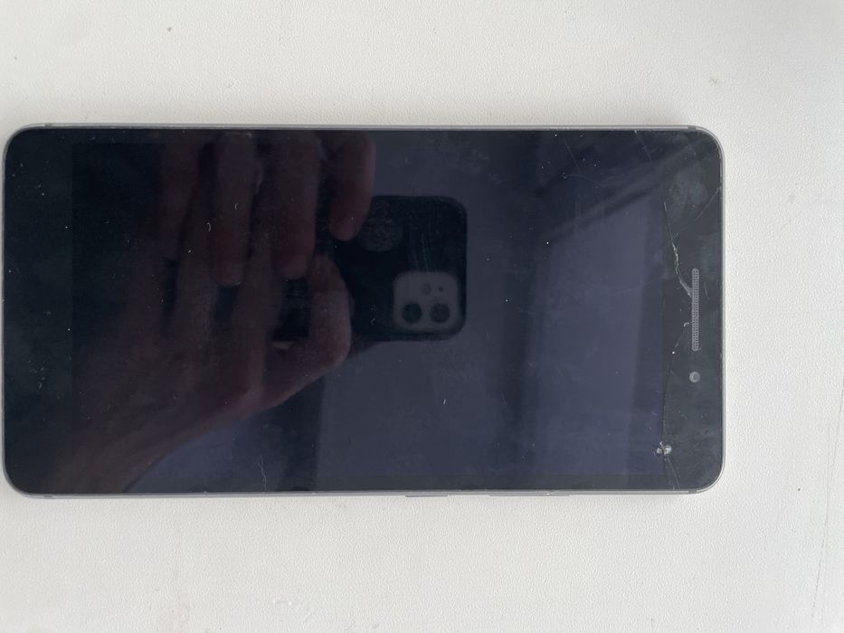 Планшет lenovo   .