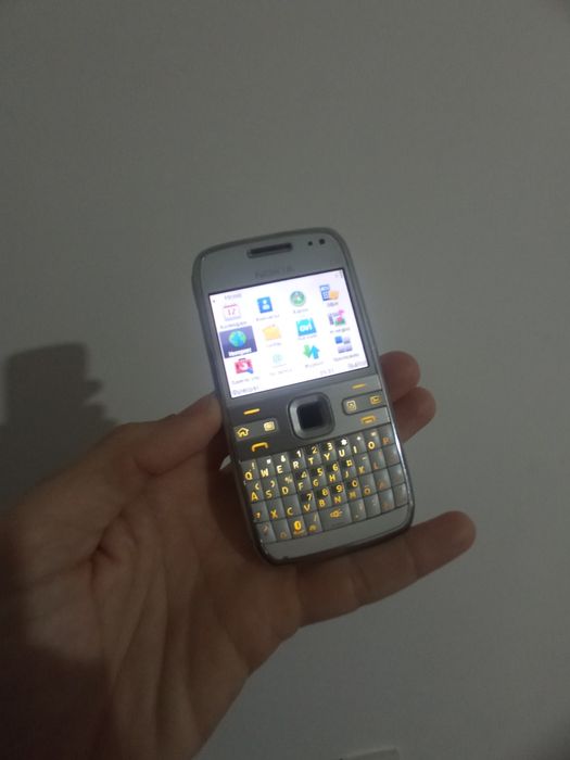 Nokia E72 Original.