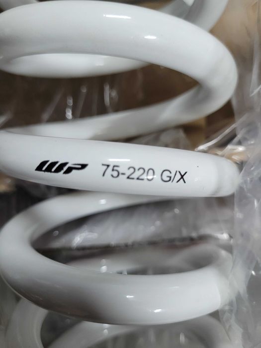 Комплект пружини окачване UP на KTM 690 SMC R